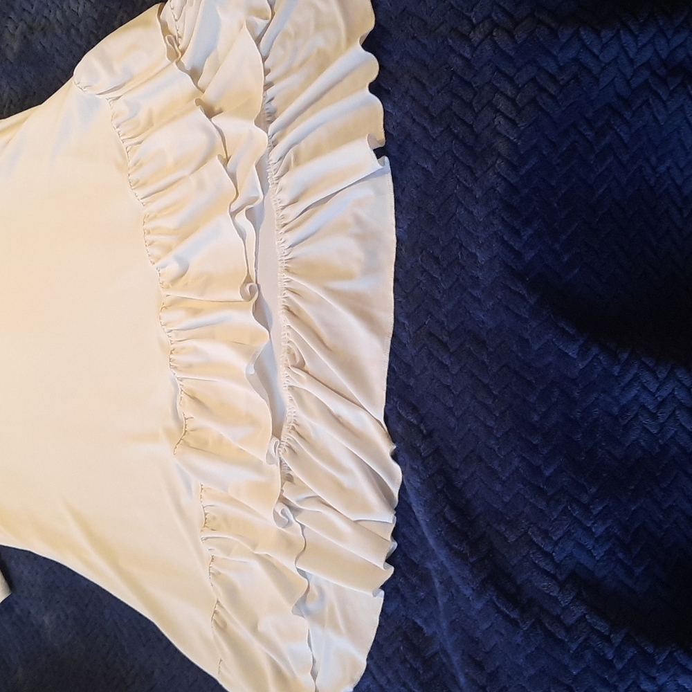Ivory Ruffle Hem Blouse - Picture 2 of 3